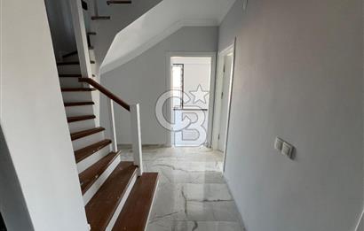 ENVOY'dan Başiskele Yeşilyurt Site içi Satılık 4+1 Çatı Dubleks
