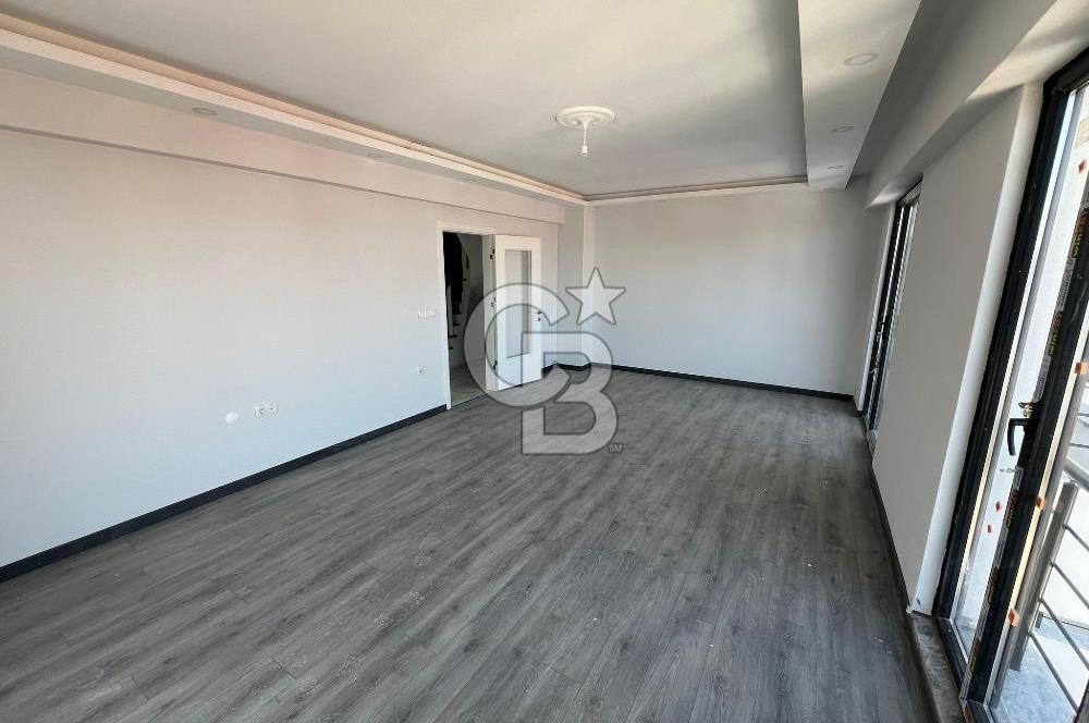 ENVOY'dan Başiskele Yeşilyurt Site içi Satılık 4+1 Çatı Dubleks