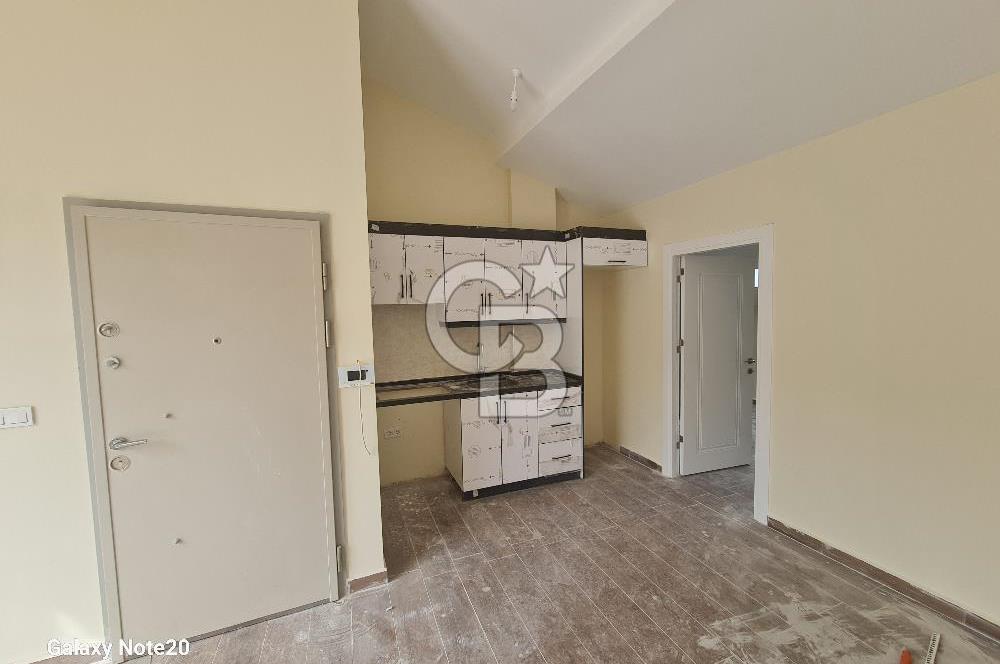 Üsküdar Uncular'da Teraslı Kiralık 1+1 Ofis/Home Ofis