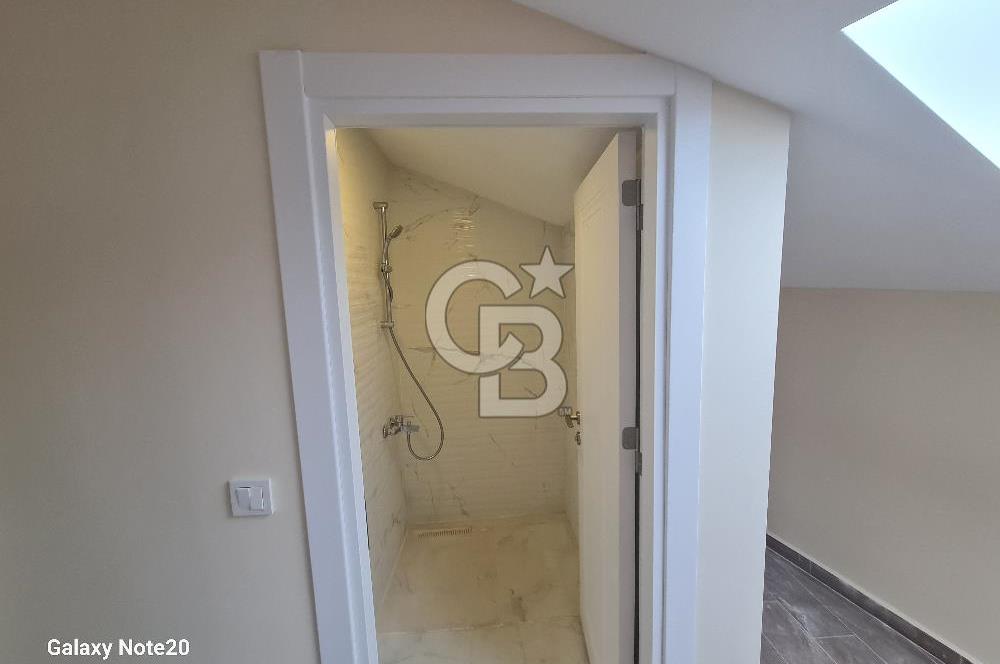 Üsküdar Uncular'da Teraslı Kiralık 1+1 Ofis/Home Ofis