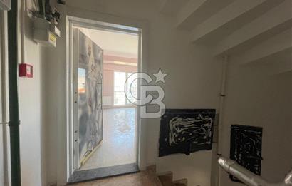 OLİMPİK YÜZME HAVUZUNA YAKIN MERKEZİ KONUMDA 1+1 KİRALIK DAİRE