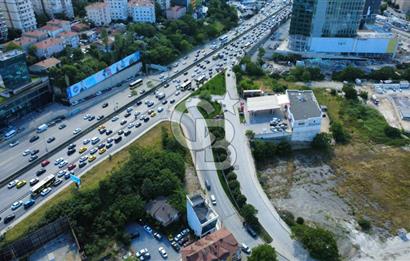 İSTANBUL ATAŞEHİR E-5 KARAYOLUNA CEPHE TİCARİ İMARLI ARSA