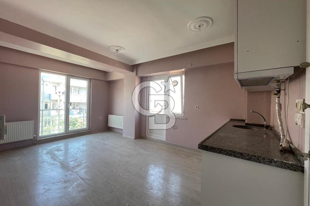 OLİMPİK YÜZME HAVUZUNA YAKIN MERKEZİ KONUMDA 1+1 KİRALIK DAİRE