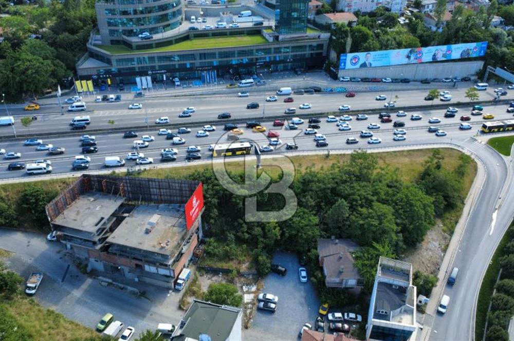 İSTANBUL ATAŞEHİR E-5 KARAYOLUNA CEPHE TİCARİ İMARLI ARSA