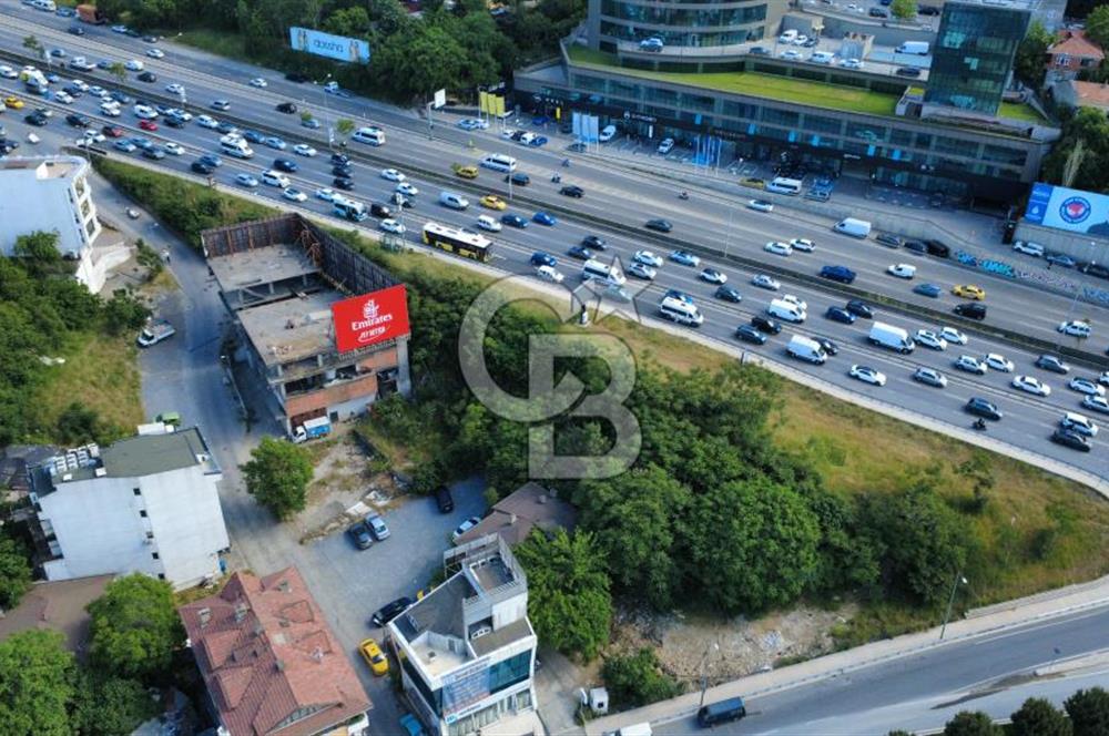 İSTANBUL ATAŞEHİR E-5 KARAYOLUNA CEPHE TİCARİ İMARLI ARSA