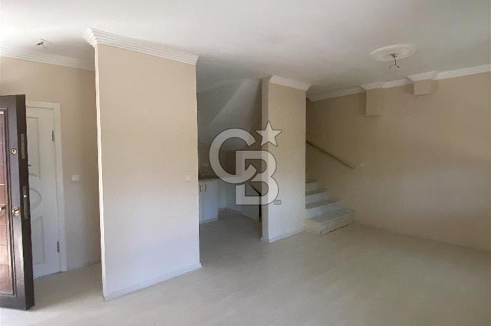 Urla Çeşmealtında Kiralık 2+1 Dubleks Villa