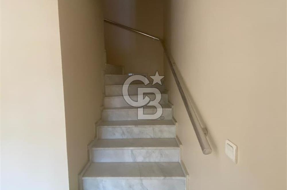 Urla Çeşmealtında Kiralık 2+1 Dubleks Villa