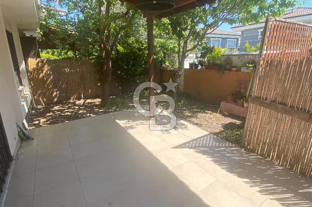 Urla Çeşmealtında Kiralık 2+1 Dubleks Villa