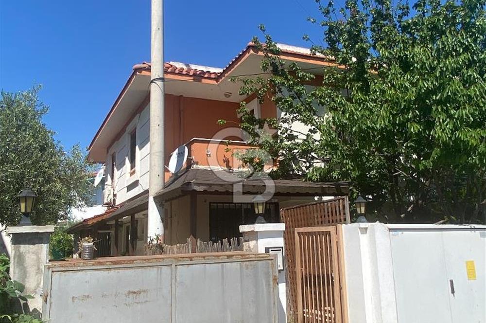 Urla Çeşmealtında Kiralık 2+1 Dubleks Villa