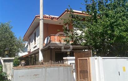 Urla Çeşmealtında Kiralık 2+1 Dubleks Villa
