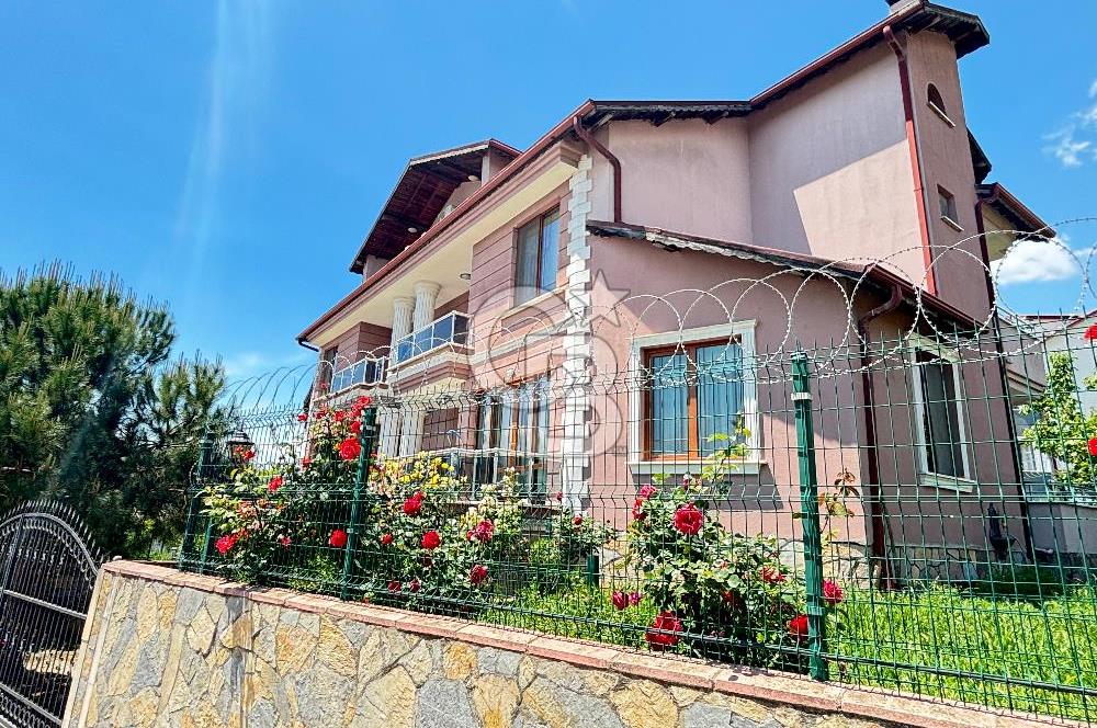 İZMİT GÜNDOĞDU SATILIK MANZARALI 6+1 LÜKS TRİPLEKS VİLLA
