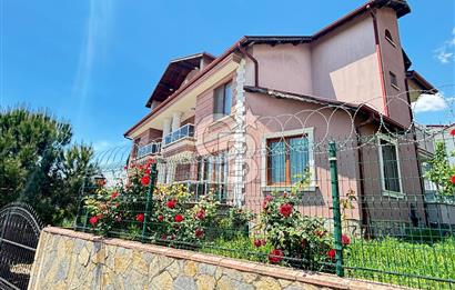 İZMİT GÜNDOĞDU SATILIK MANZARALI 6+1 LÜKS TRİPLEKS VİLLA