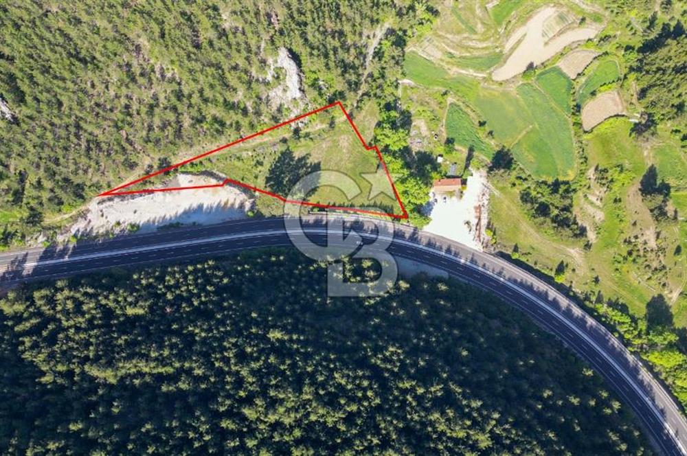 Menteşe'de Muğla-Denizli Yoluna Sıfır 6525 m2 Satılık Tarla
