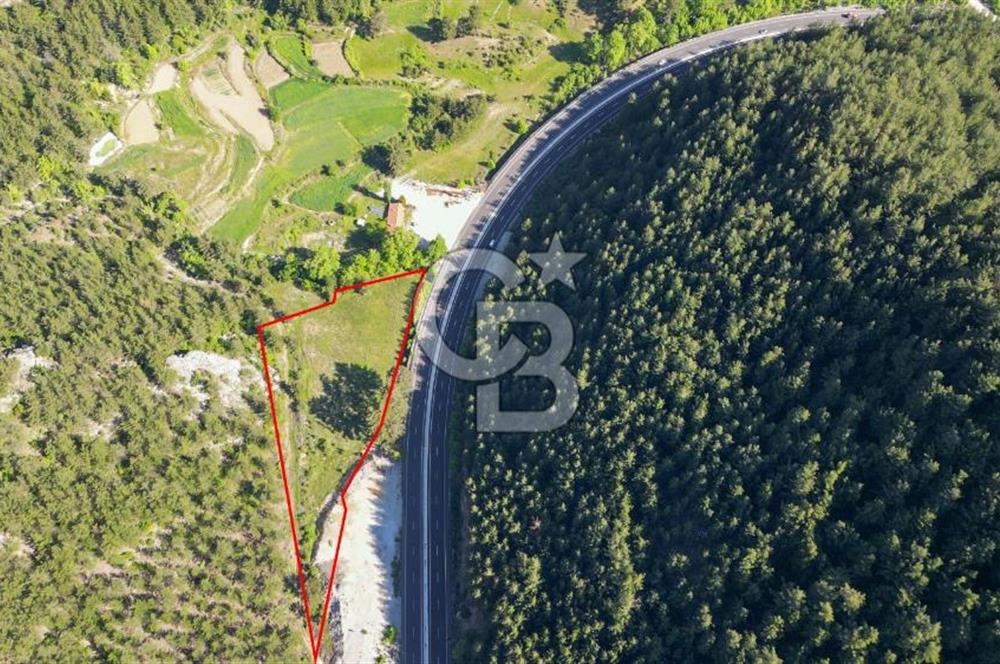 Menteşe'de Muğla-Denizli Yoluna Sıfır 6525 m2 Satılık Tarla