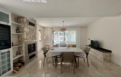 Çeşme Ovacıkta 800 M2 Arsa İçerisinde Satılık 2 Adet ikiz Villa.