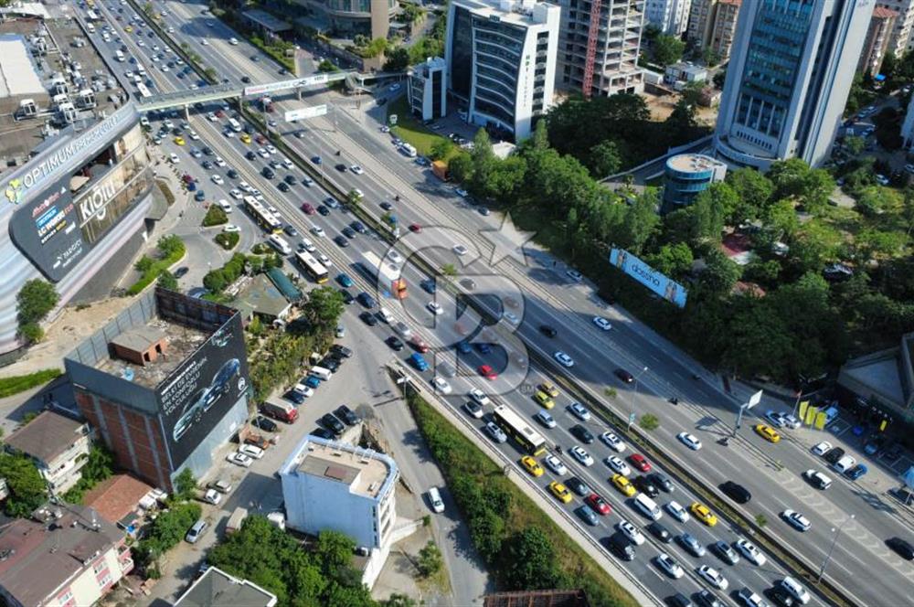 İSTANBUL ATAŞEHİR E-5 KARAYOLUNA CEPHE TİCARİ İMARLI ARSA