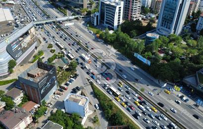 İSTANBUL ATAŞEHİR E-5 KARAYOLUNA CEPHE TİCARİ İMARLI ARSA
