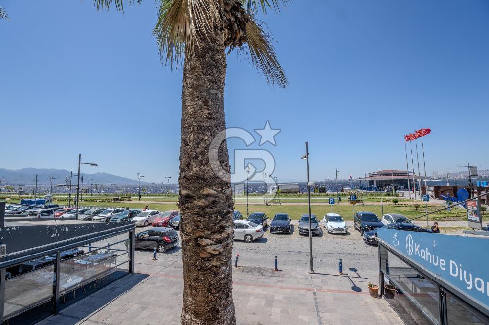 Alsancak Kordon'da Deniz Manzaralı Satılık 4+1 Daire