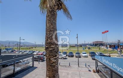 Alsancak Kordon'da Deniz Manzaralı Satılık 4+1 Daire