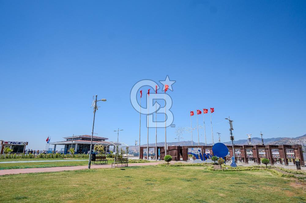 Alsancak Kordon'da Deniz Manzaralı Satılık 4+1 Daire