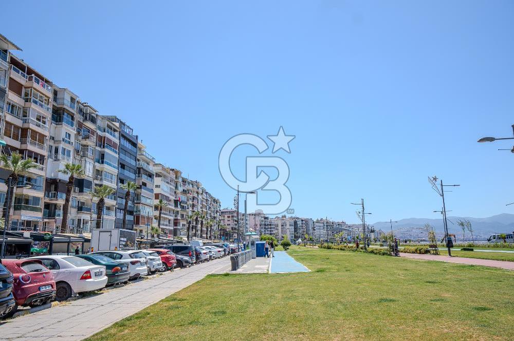 Alsancak Kordon'da Deniz Manzaralı Satılık 4+1 Daire