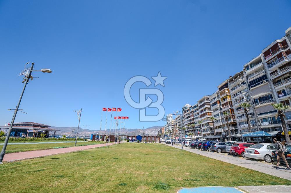 Alsancak Kordon'da Deniz Manzaralı Satılık 4+1 Daire