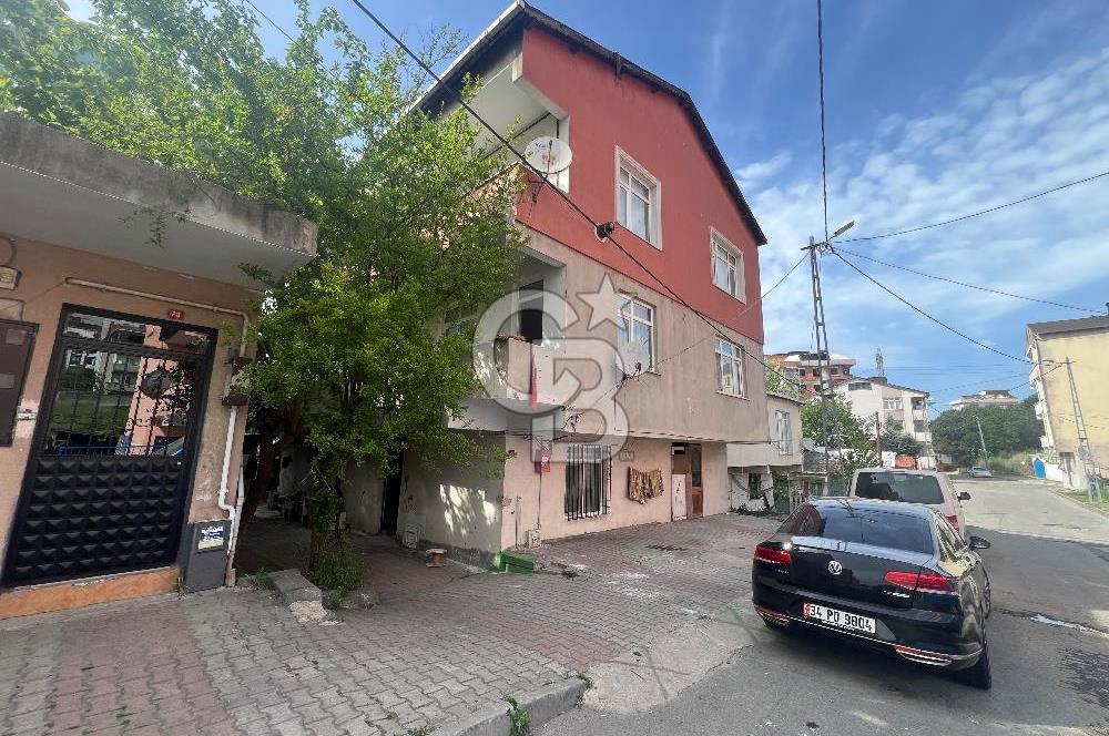 ACİL SULTANBEYLİ 270M2 ARSA İÇİNDE 4 KATLI SATILIK KOMPLE BİNA.