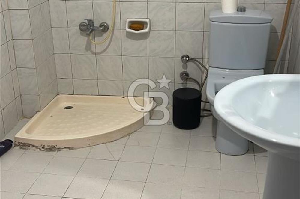 ACİL SULTANBEYLİ 270M2 ARSA İÇİNDE 4 KATLI SATILIK KOMPLE BİNA.