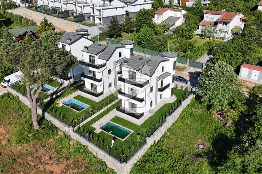 CB TAN-KARTEPE DERBENTTE SİTE İÇERİSİNDE SATILIK 4+1 VİLLA