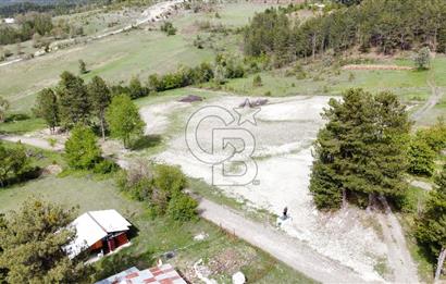KELES YENİCE MAHALLESİNDE ANAYOLA CEPHE SATILIK TARLA