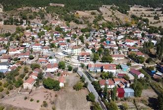 SAKARYA TARAKLI KEMALLER KÖYÜNDE 1552 METRE KARE  %40 İMARLI SATILIK ARSA 