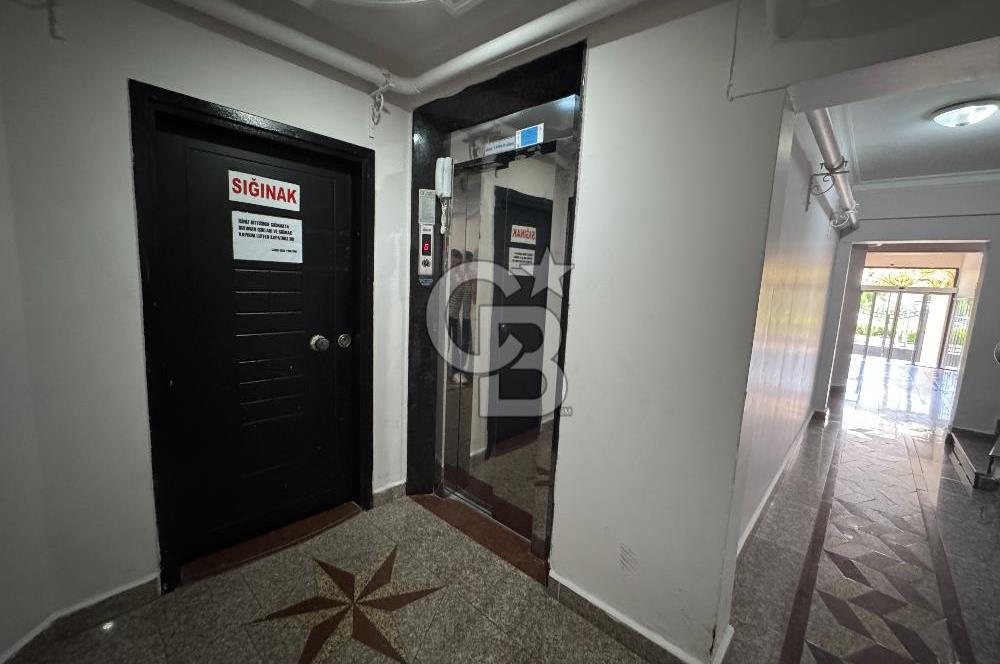 YENİ GİRNE’NİN MERKEZİNDE SATILIK 3+1 ARA KAT FERAH DAİRE