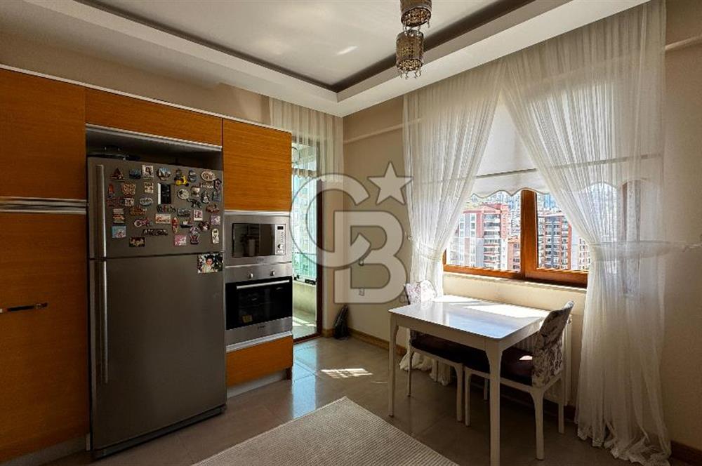 Atakum Güneş Evleri Sitesi'nde Satılık Lüks Daire