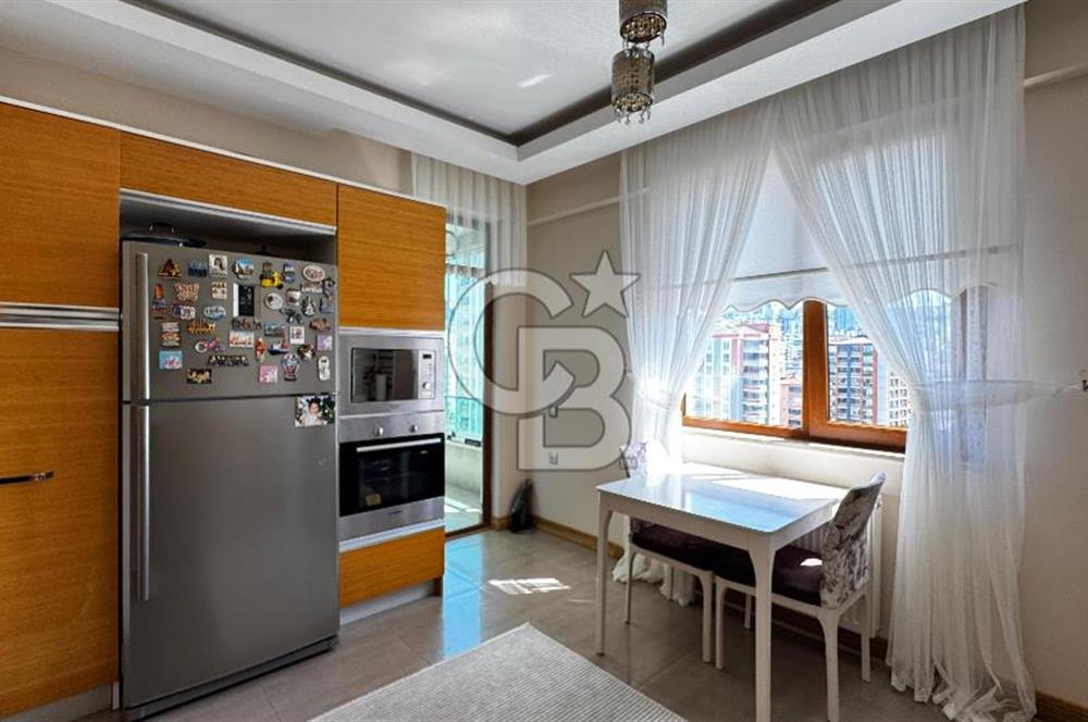 Atakum Güneş Evleri Sitesi'nde Satılık Lüks Daire