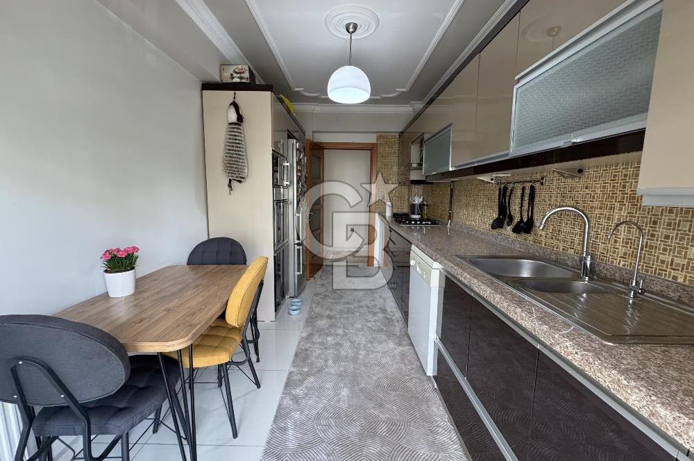 YENİ GİRNE’NİN MERKEZİNDE SATILIK 3+1 ARA KAT FERAH DAİRE
