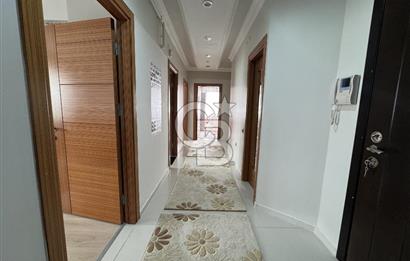 YENİ GİRNE’NİN MERKEZİNDE SATILIK 3+1 ARA KAT FERAH DAİRE