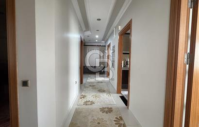 YENİ GİRNE’NİN MERKEZİNDE SATILIK 3+1 ARA KAT FERAH DAİRE