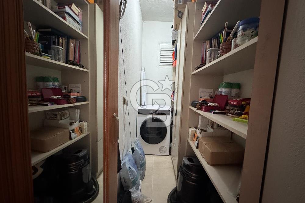 YENİ GİRNE’NİN MERKEZİNDE SATILIK 3+1 ARA KAT FERAH DAİRE