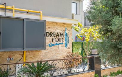 KARŞIYAKA MEDİKALPOİNT YANINDA EŞYALI SATILIK 3+1 LÜKS DAİRE