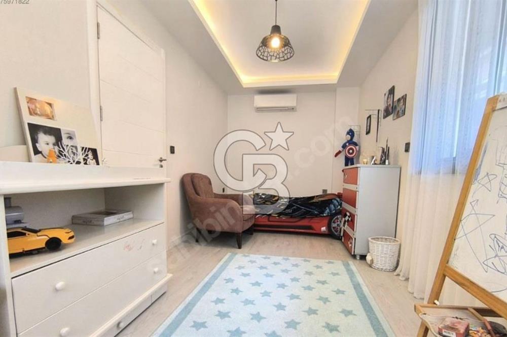 URLA KALABAKTA DENİZE NAZIR MÜSTAKİL VİLLA