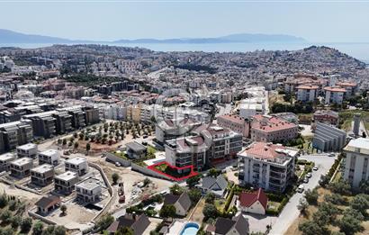 KUŞADASI TÜRKMEN MAHALLESİ 265 M2 BAHÇEYE SAHİP 2+1 DAİRE