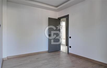 KUŞADASI TÜRKMEN MAHALLESİ 265 M2 BAHÇEYE SAHİP 2+1 DAİRE