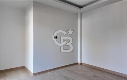 KUŞADASI TÜRKMEN MAHALLESİ 265 M2 BAHÇEYE SAHİP 2+1 DAİRE