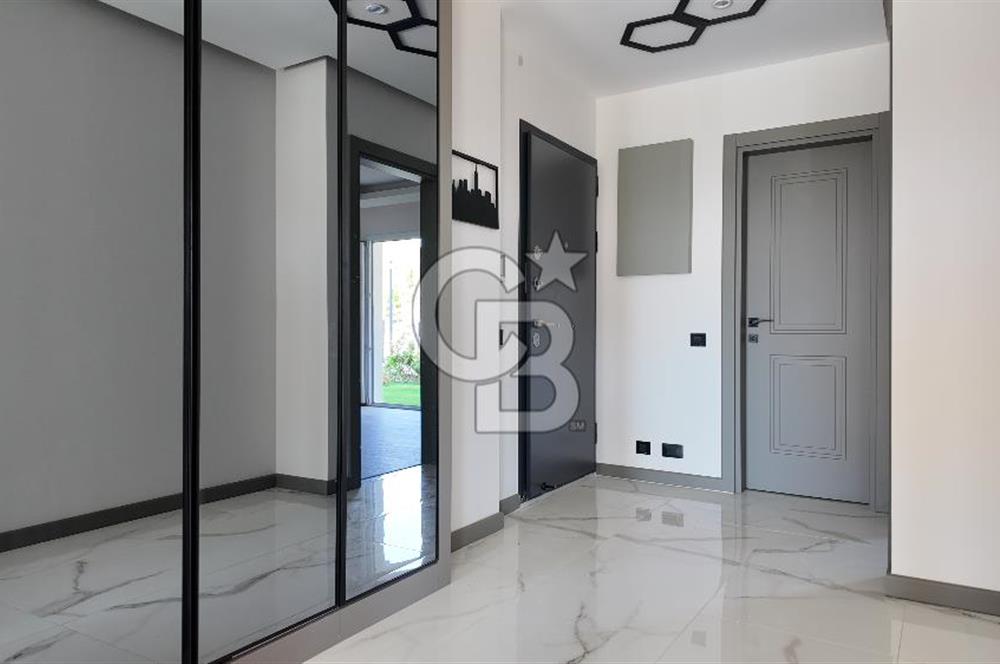 KUŞADASI TÜRKMEN MAHALLESİ 265 M2 BAHÇEYE SAHİP 2+1 DAİRE