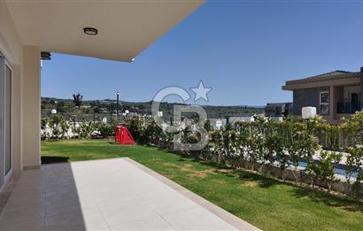 KUŞADASI TÜRKMEN MAHALLESİ 265 M2 BAHÇEYE SAHİP 2+1 DAİRE