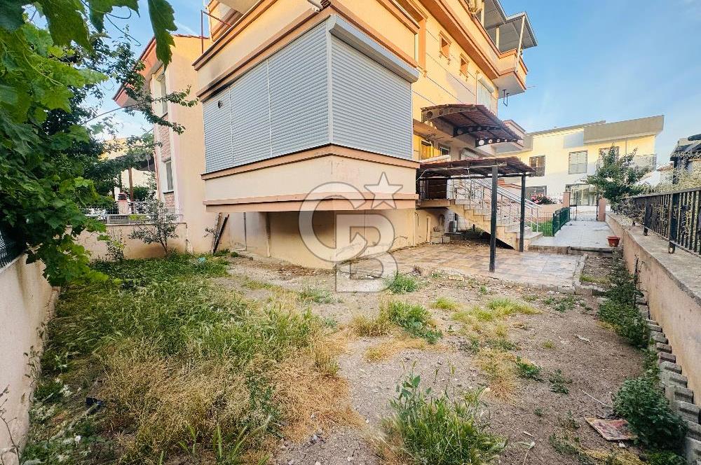 Yenifoça Gencelli'de Satılık 2+1 Villa