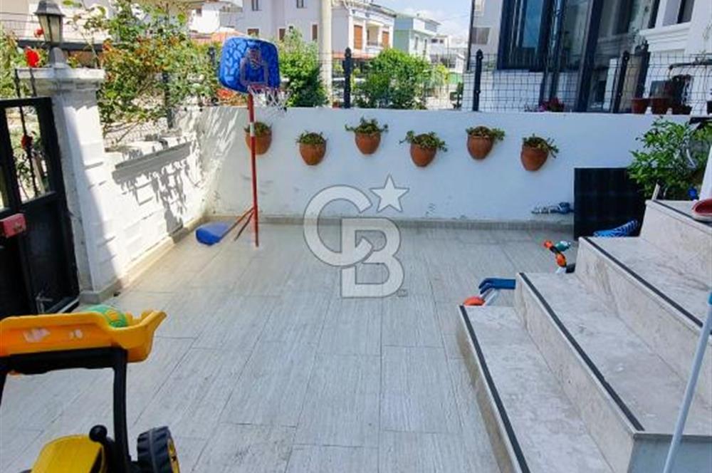 ALİAĞA-ŞAKRAN DENİZE 200M MESAFEDE SATILIK TERASLI DUBLEKS VİLLA