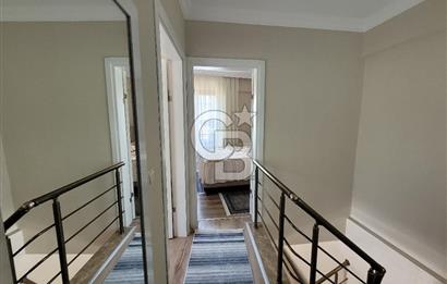 Yenifoça Merkezde Satılık Villa