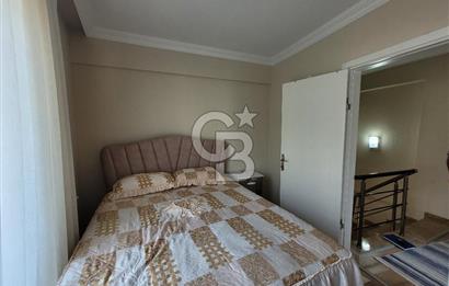 Yenifoça Merkezde Satılık Villa