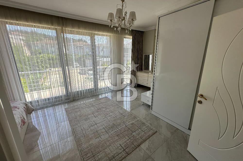 Sapanca Göl Mahallesinde Lüks 4+1 Villa